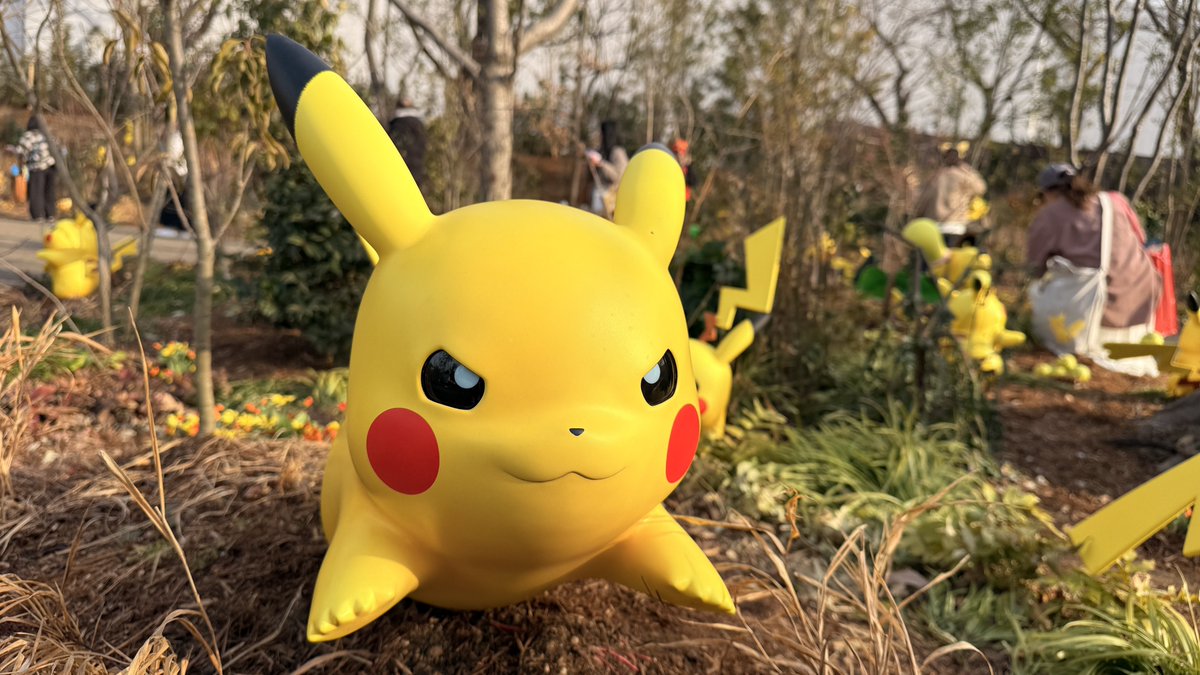 marin_ai's tweet photo. 本日オープンのポケパークに行ってきました✨

初日でしたが混雑はなく、快適にパーク内を回ることができました！💕

ポケセンは自分が持って行ったポケモンを回復してくれる演出があり、感動🥺

ぬいぐるみを連れて行くことをオススメします！

#ポケパーク #ポケパークカントー #ポケパークレポ https://t.co/mCNIODcmPB