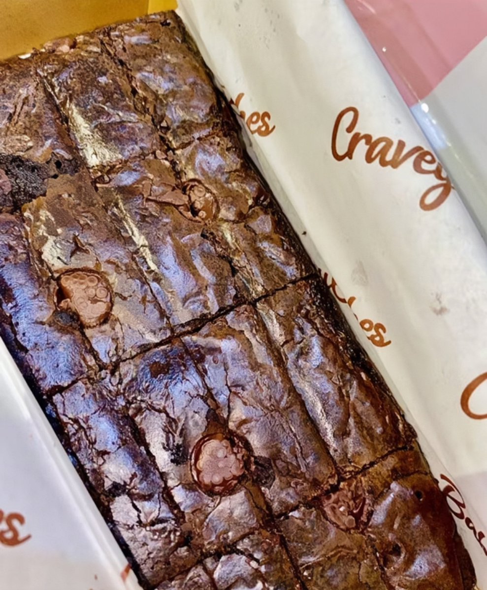 Cara paling sat-set kalau mau beli jajanan favorit tanpa perlu antre atau keluar rumah. Lumayan banget buat yang mau suka jajan tanpa harus ribet nyari toko langsung.

tentunya dengan porsi worth to try tapi dengan harga mini😭