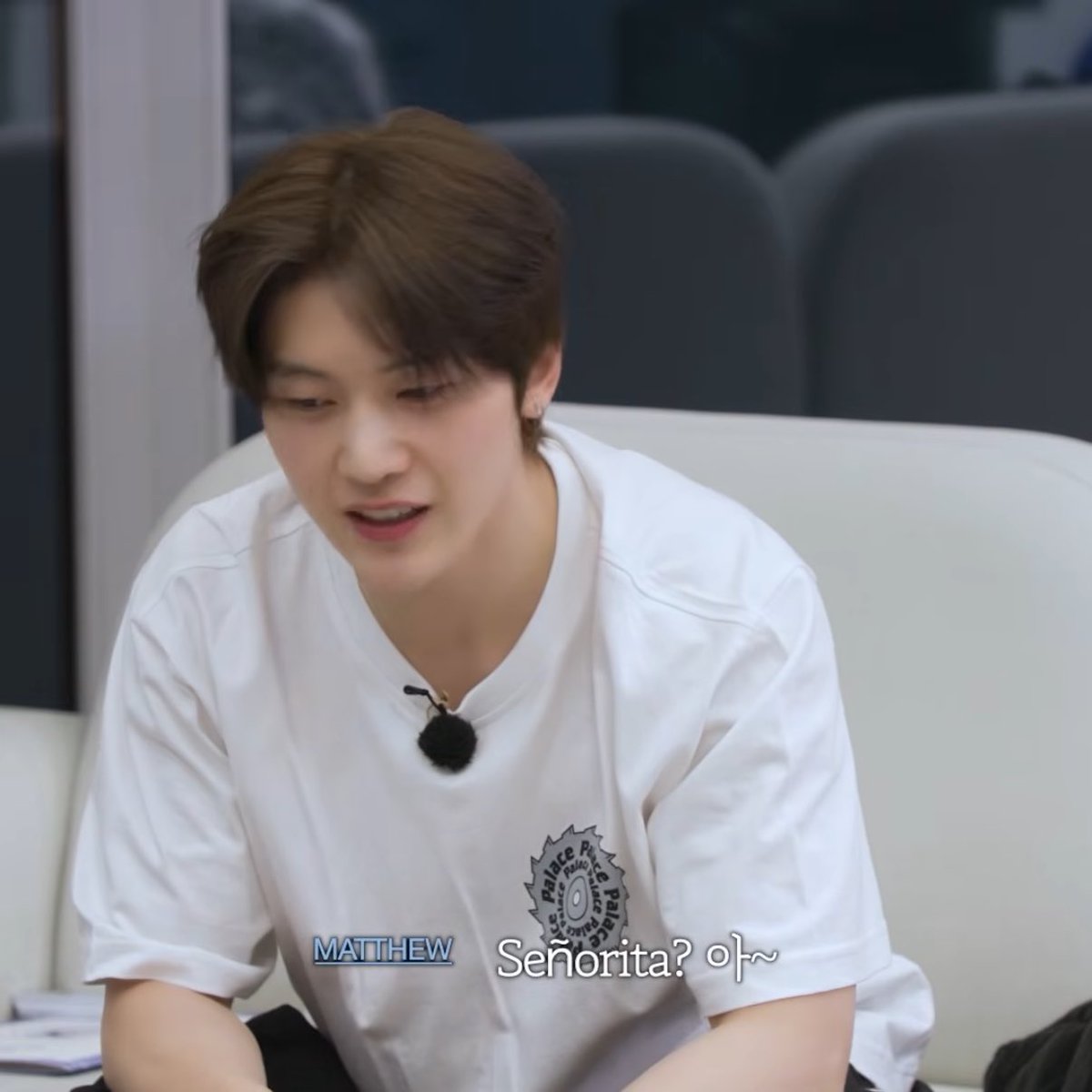 나랑 사랑 노래 부를래?< 라고해서 발라드 부르는줄 알았는데   세뇨리따18
세뇨리따를 사랑노래라고 표현하는 사람 처음봐