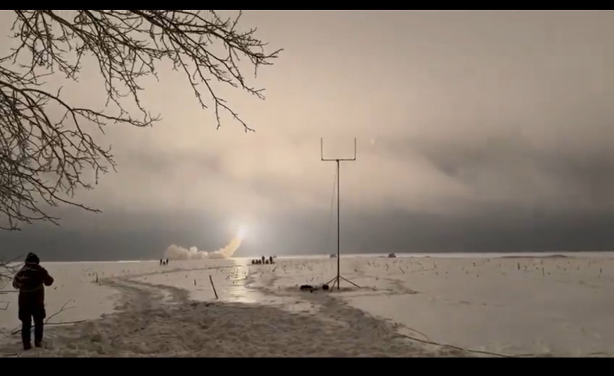 hznah перший tweet media