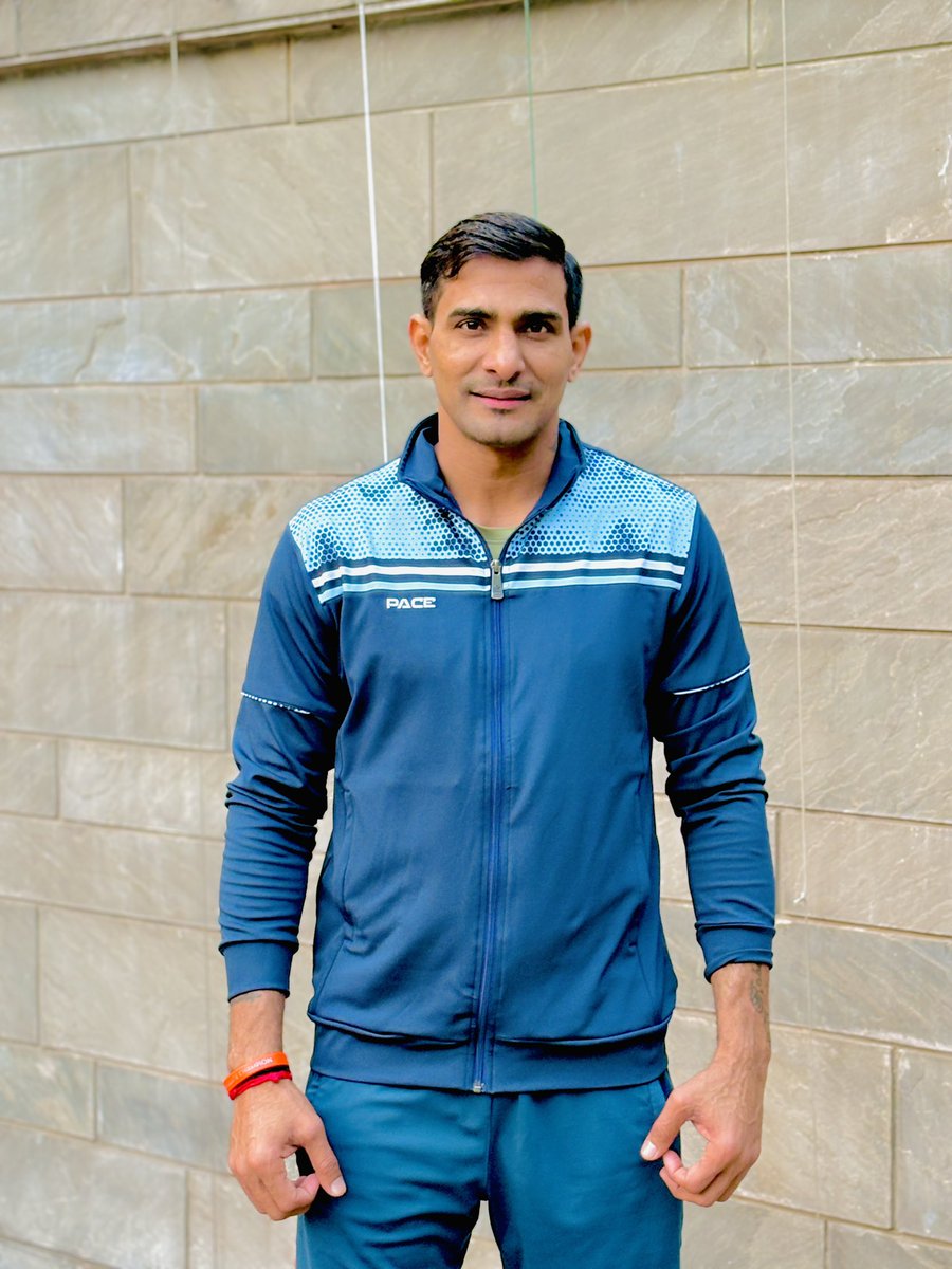 SurenderNada's tweet photo. हम अकेले ही बहुत कुछ कर सकते
हमे उम्मीद नहीं किसी से #pic #like #trend #instagran #surendernada #kabaddi #haryana #jaihind #jaishreeshyam #🙏🙏🙏 https://t.co/VuqMnP3ozg