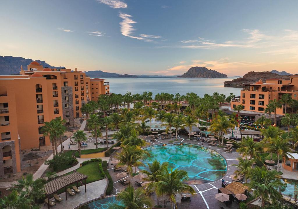InfoDestination's tweet photo. Villa del Palmar at the Islands of Loreto😀
https://t.co/ewLv1m8idQ👍
*
#loreto #mexico #travel #mp_traveldestination #mp_mexicook #repost #travelgram #traveltheworld #travelblogger #traveling #traveler #travelguide #naturephotography #naturegeography #picoftheday #naturephotos✴️ https://t.co/WAdhCXfH7u