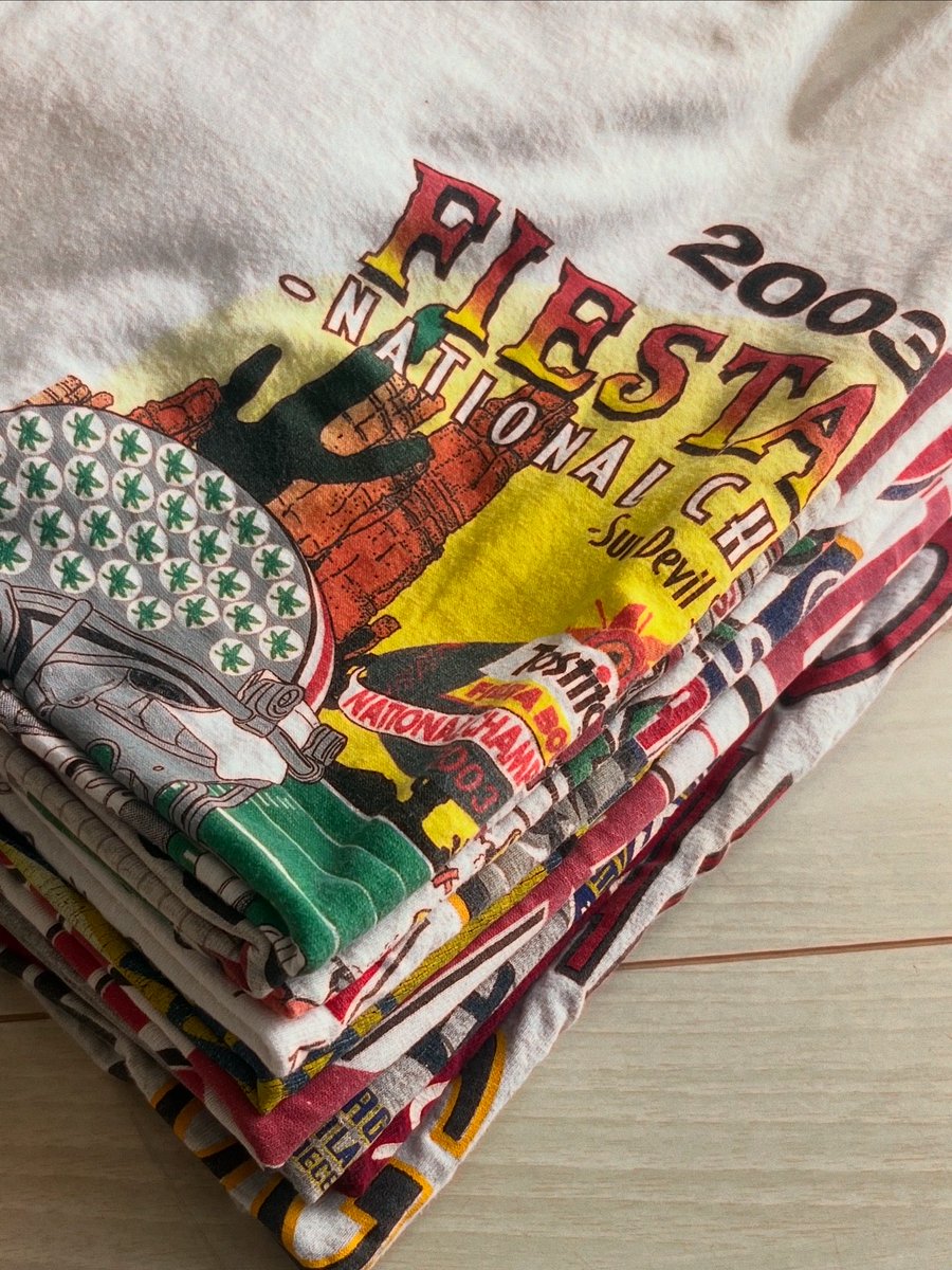 ThanksAlligator's tweet photo. 本当は全部売りたくない
大好きすぎるアメフト古着

スーパーボウル、カレッジ

Tシャツってなんぼあってもいいもんね
積んであるだけで幸せ https://t.co/DTGkObiZjJ