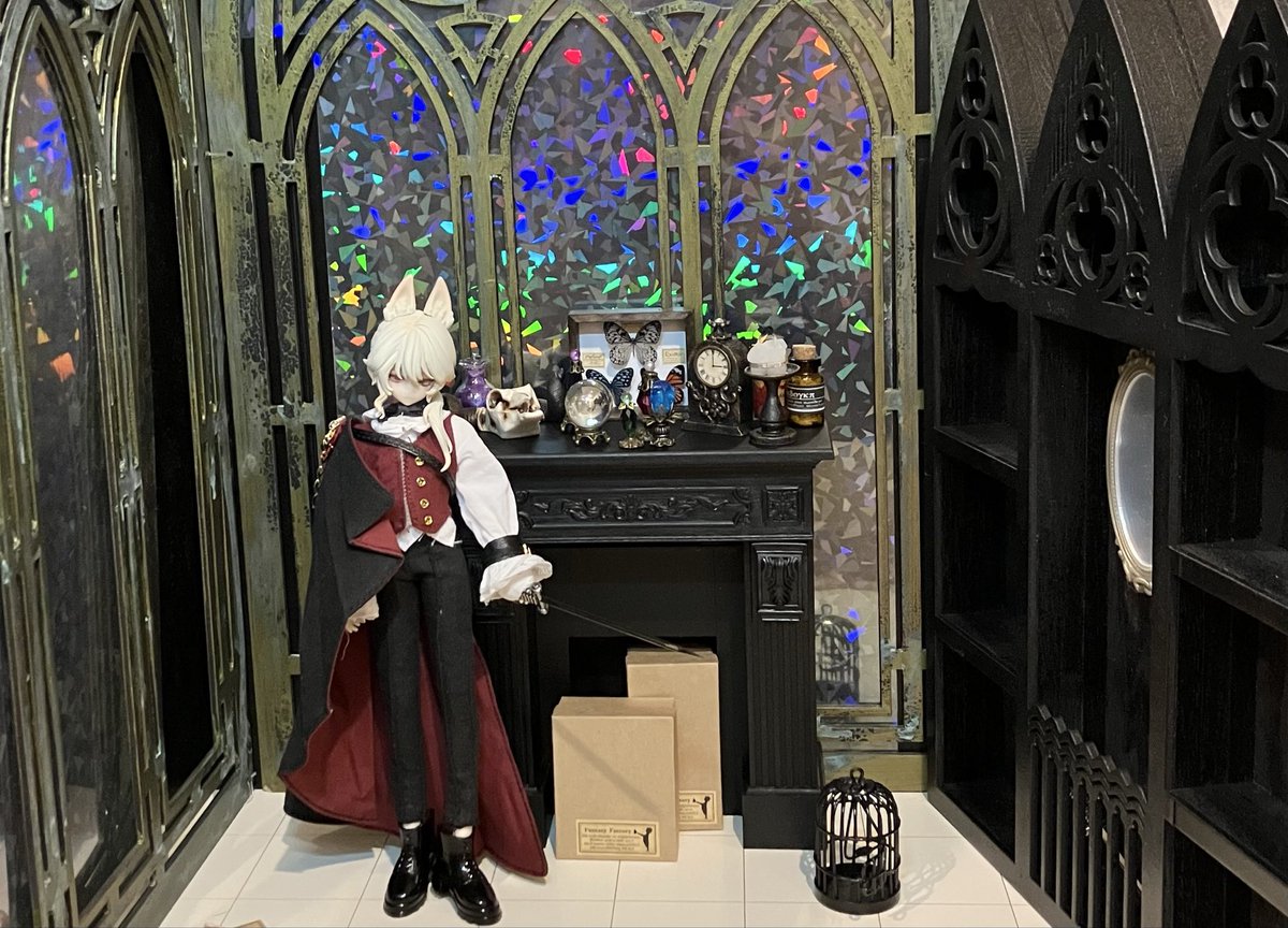 受注させていただいた＠satton510 様のマントルピース黒と、Fantasy factory様のアンティーク🕰️をメインに撮影しました❣️
カッコ良いです〜とても素敵😍
繊細な装飾もありシックなレイアウトも素敵そうです😆
ありがとうございました✨

#シチリアの追憶