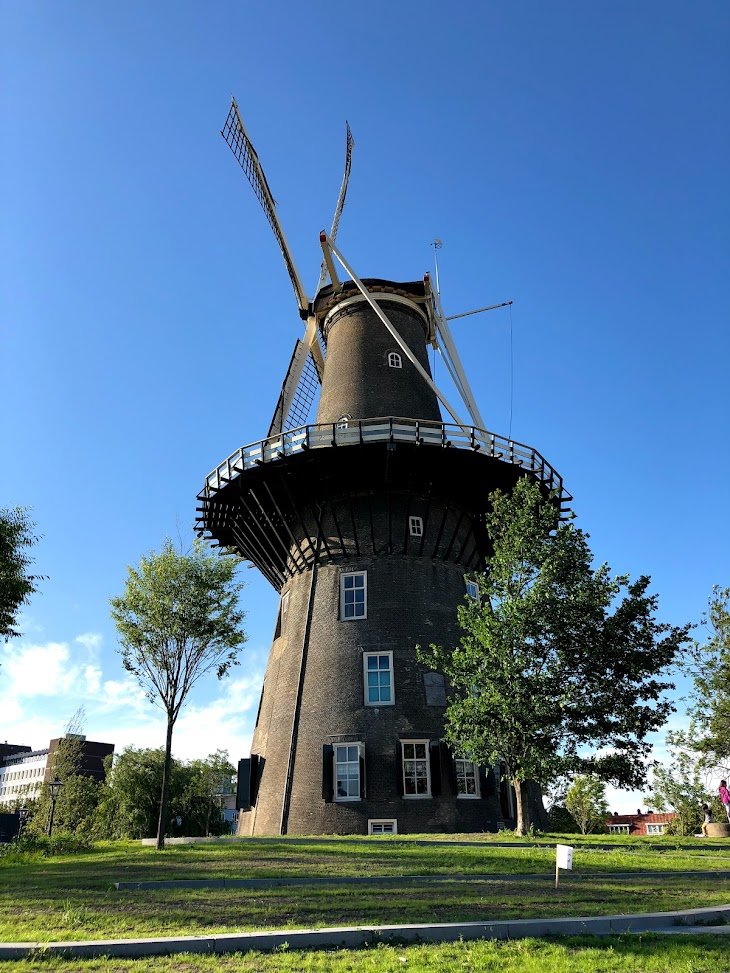 TravelWorldYaro's tweet image. It’s been 5 years since I moved to the Netherlands.
What works exceptionally well here:
– stability
– work–life balance
– infrastructure
Overall, I would definitely recommend it. 
If you’re considering a move here, feel free to reach out.
 #netherlands #relocation