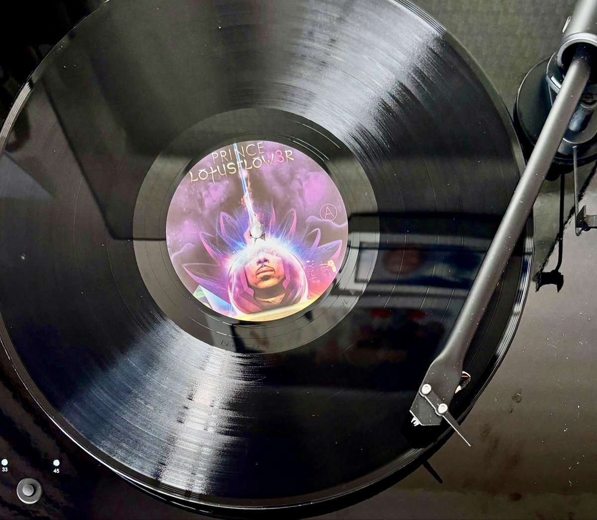 purplefunker's tweet photo. 🔥Prince • LOTUSFLOW3R ~ MPLSOUND🔥

2009 First Pressing 
Vinyl 2LP
+ Double-Sided Poster
Gatefold Sleeve

#NowPlaying #Prince
#Lotusflow3r #MPLSound 
#Prince4Ever #VinylAddict #Vinyl https://t.co/X3apzEuGB7