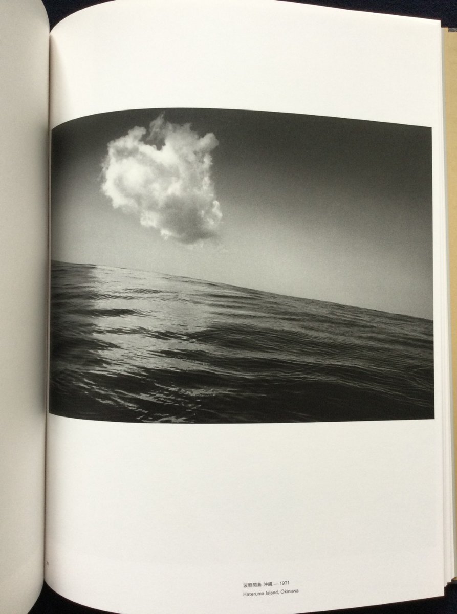Shomei Tomatsu - Photographs 1951-2000 - 2012

Published by Only Photography - 122 pages - 24,5 x 32,5 cm

First edition limited to 500 copies. Artist Proof edition (AP). Hardcover photobook. In very good condition.

Available on <a href="/Bakunen_Photo/">Bakunen - Rare Photobooks, Records, Art Store</a> 

bakunen.com/shomei-tomatsu…