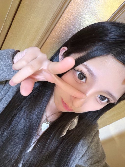 秋月莉緒のTwitter画像30