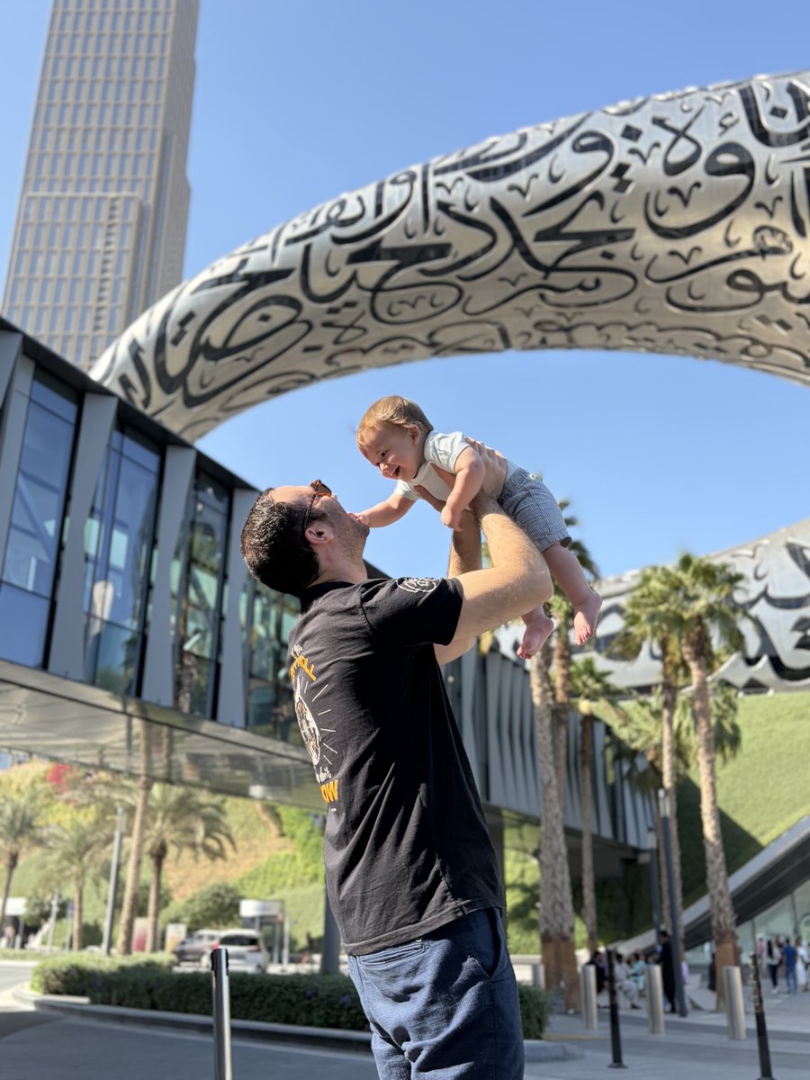 Siempre he tenido la sensación de que los padres eran unos flipados expresando ese amor tan incondicional por sus hijos

Claramente estaba equivocado 

Tener un hijo es lo más bonito que me ha pasado nunca