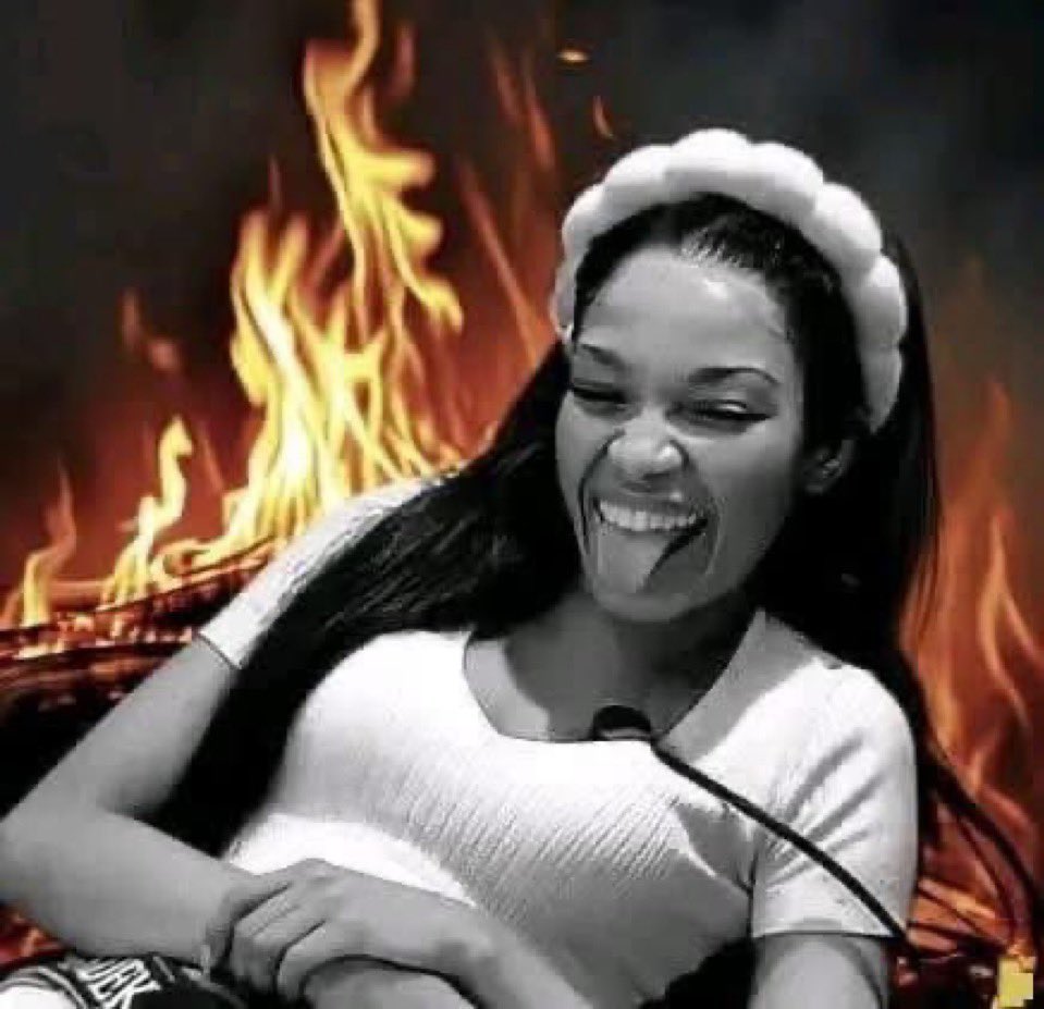 Aya_kula's tweet photo. #BBMzansiS6
Coolest bitches on the internet 😂😂 https://t.co/WvDlZtzvep