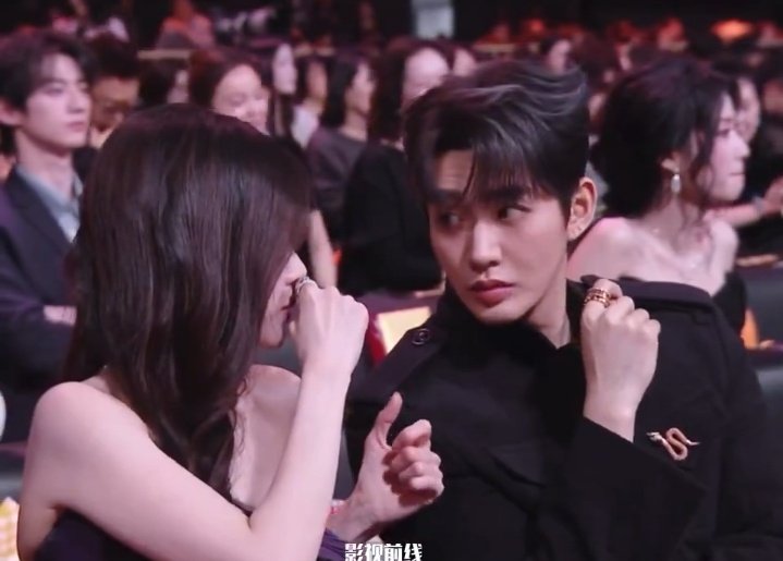 xxysvvv's tweet image. What is this conversation about? It looks really exciting.
#DengWei #LiYitong