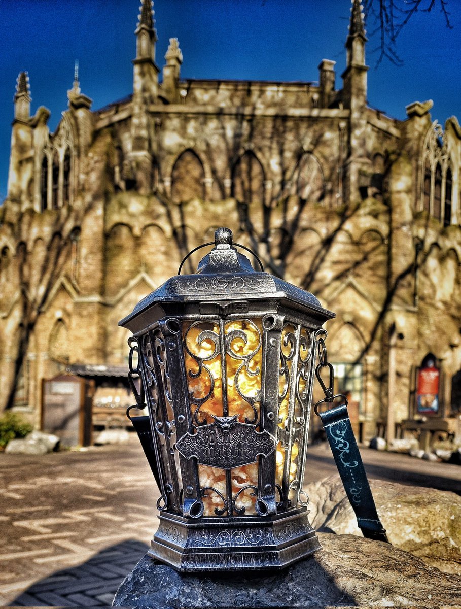 Gisteren de #dansemacabre lantaarn gescoord #efteling