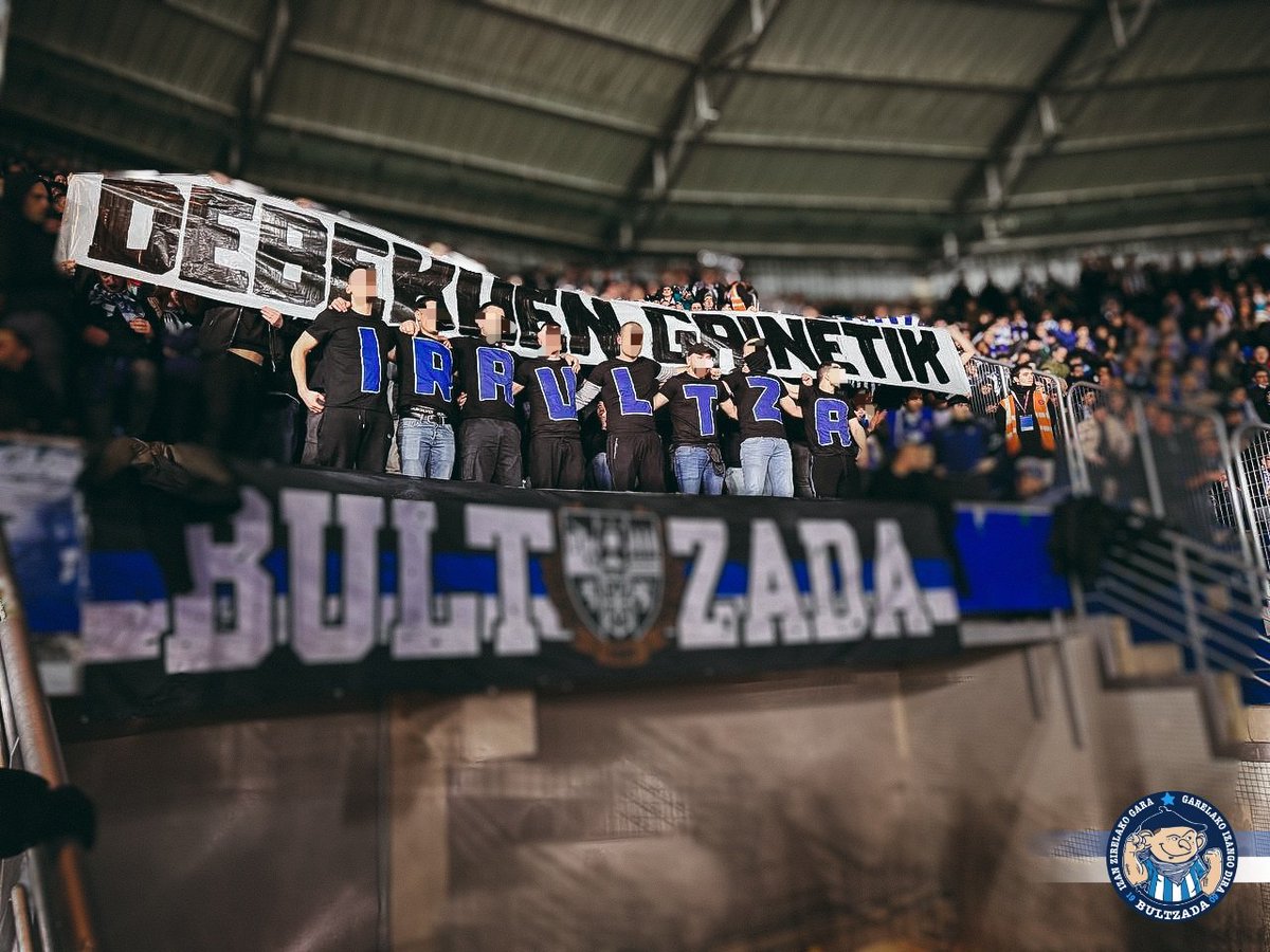 BultzadaTX's tweet photo. Ametsak bizirik dirau! 🔵⚪️🔵 https://t.co/wN7vxKVhNI