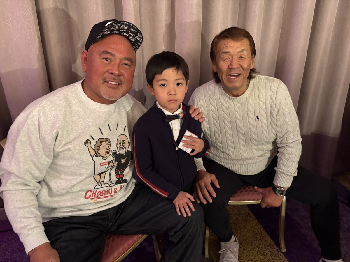 今日は長州さんと仕事。
孫の由真も一緒だったから全く殺気の無い長州力だった！