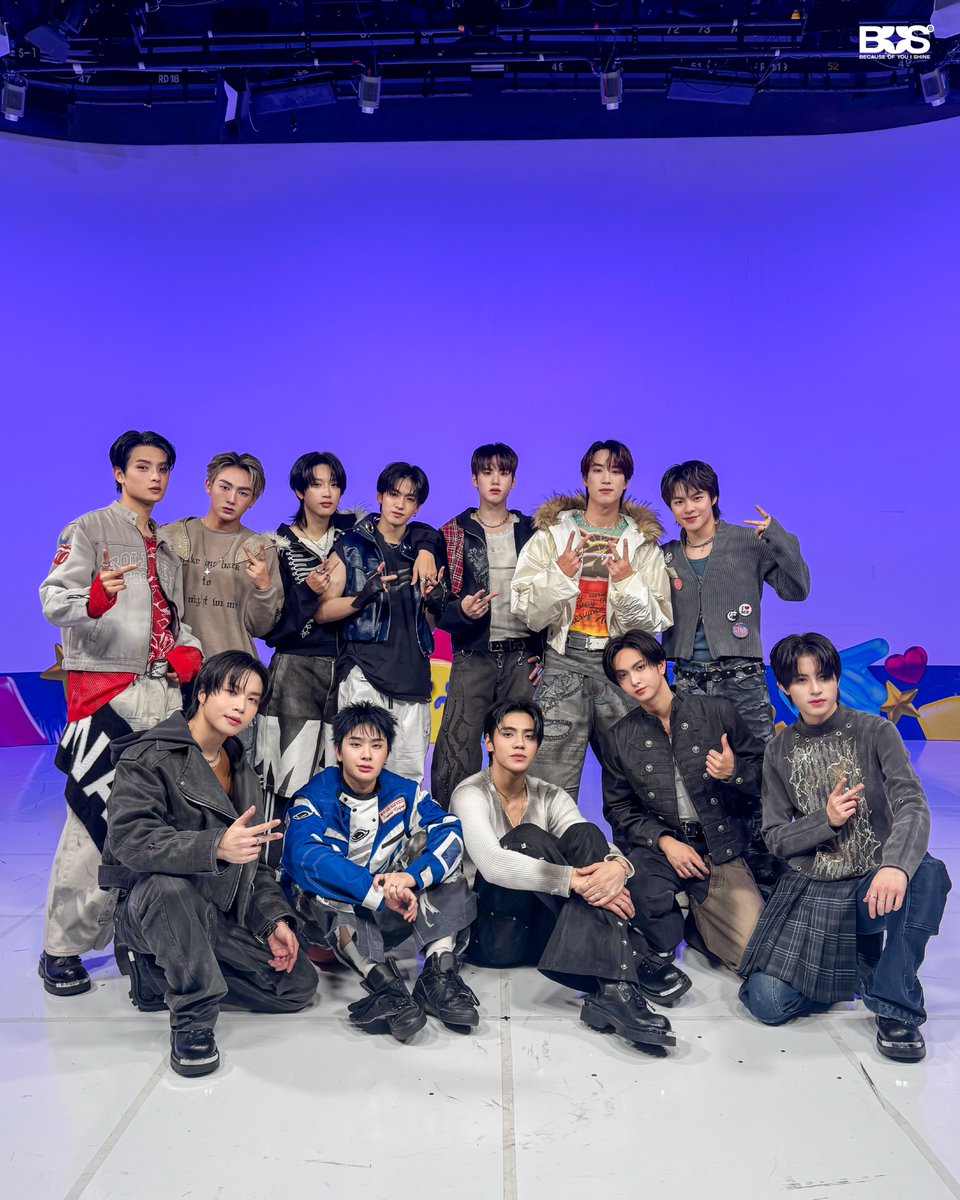 ขอบคุณทุกโอกาสที่พาเราได้มาอยู่บนเวที #MCOUNTDOWN 🙏 ขอบคุณทุกคนที่ติดตาม รอคอย และคอยส่งกำลังใจส่งเสียงเชียร์ ให้เราในทุกๆ ช่วงเวลา 

วันนี้ทั้งสนุก ตื่นเต้น และมีค่ากับพวกเรามาก จะเก็บทุกความทรงจำนี้ไว้เป็นแรงผลักดัน และจะตั้งใจทำผลงานให้ดีที่สุดต่อไปนะครับ 💙✨

-