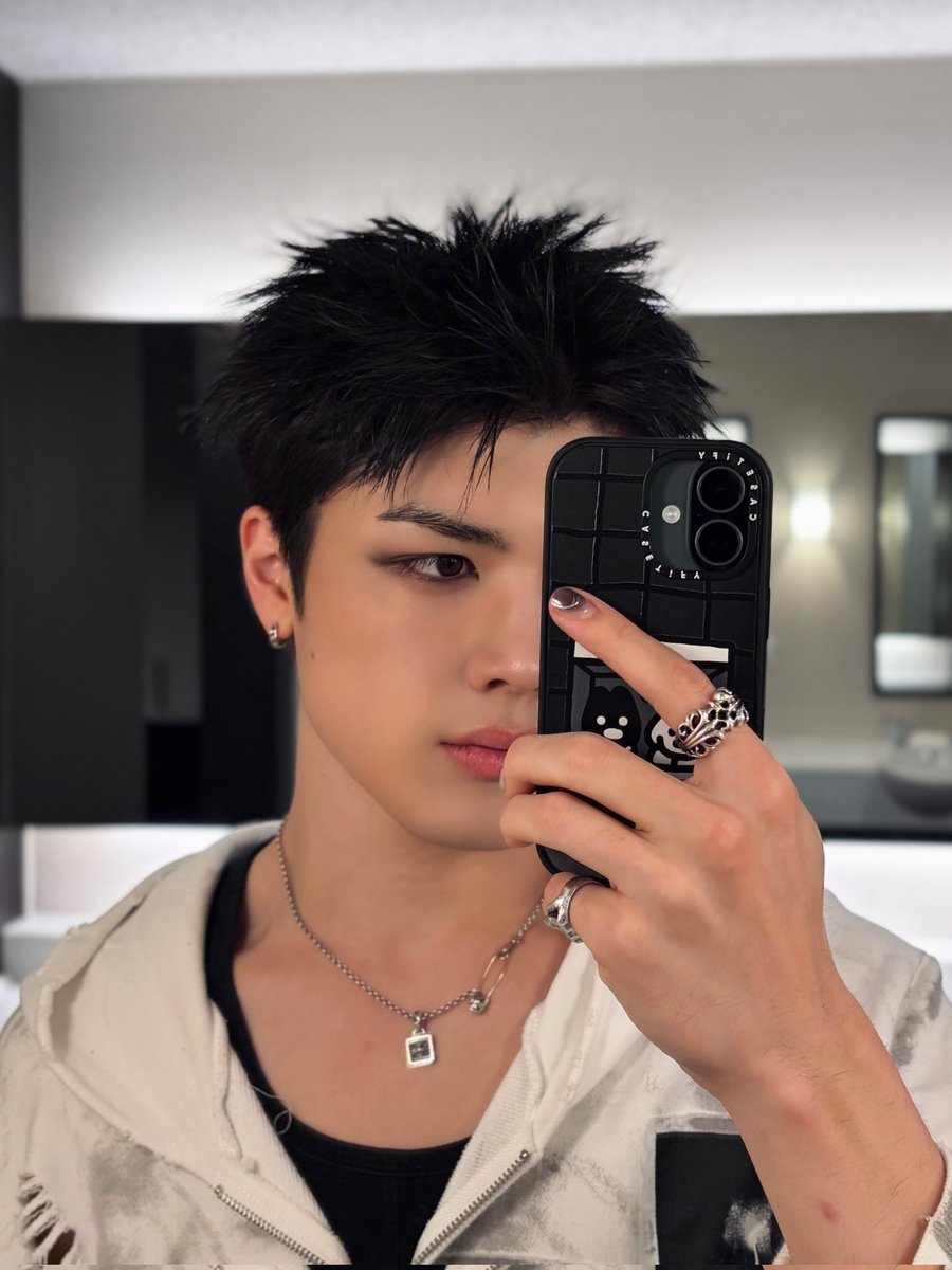 *ೃ༄➜Weverse 

➜ 🖤🖤

#마키 #MAKI #マキ 
#앤팀 #andTEAM