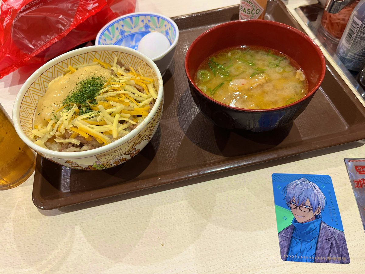 uz___u's tweet photo. 突発単身フードファイト https://t.co/iyq0CYwPoU