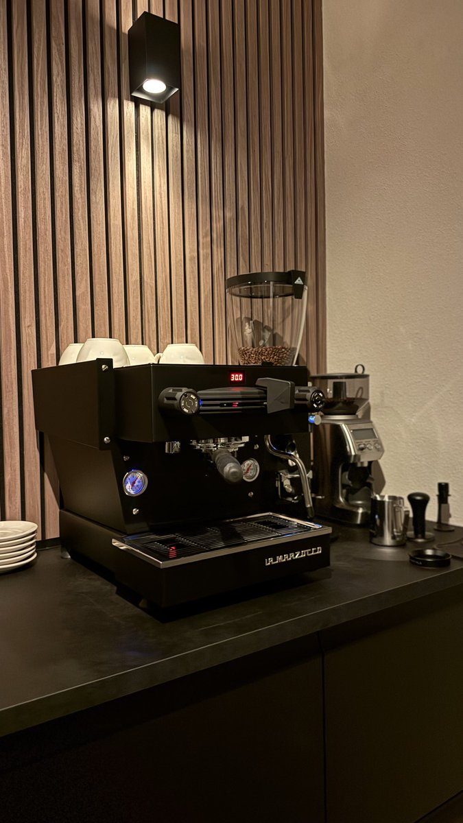 mikepresso's tweet photo. pov: you spent $7k on coffee equipment at home to save $5 Starbucks coffee https://t.co/Nya4lMZDLm