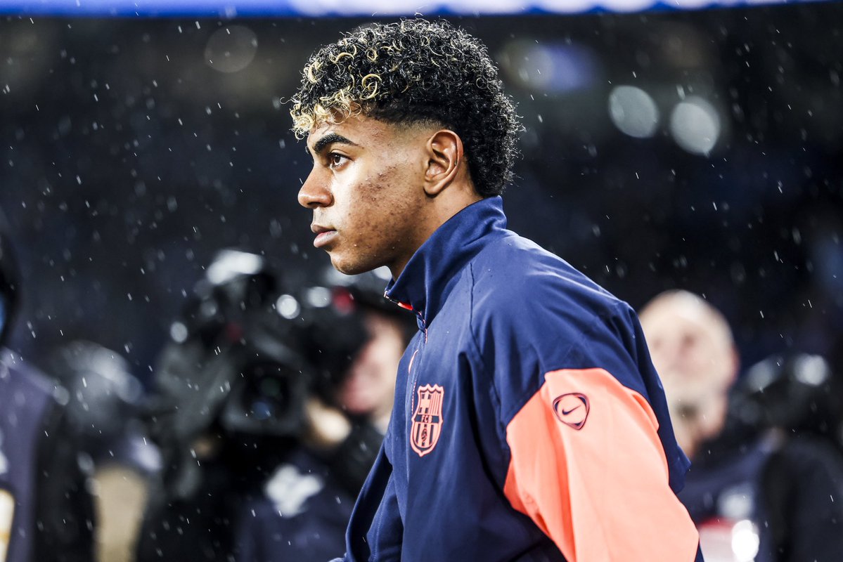 🚨 𝗟𝗔𝗠𝗜𝗡𝗘 𝗬𝗔𝗠𝗔𝗟 🇪🇸 𝗔 𝗗𝗘́𝗖𝗜𝗗𝗘́ 𝗗𝗘 𝗦’𝗘́𝗟𝗢𝗜𝗚𝗡𝗘𝗥 𝗨𝗡 𝗣𝗘𝗨 𝗗𝗘𝗦 𝗥𝗘́𝗦𝗘𝗔𝗨𝗫 𝗦𝗢𝗖𝗜𝗔𝗨𝗫 ! 👀👋

Des professionnels l’ont aidé à comprendre ce que sont les réseaux sociaux.

L’Espagnol poste moins, et quand il le fait, c’est sur le football et