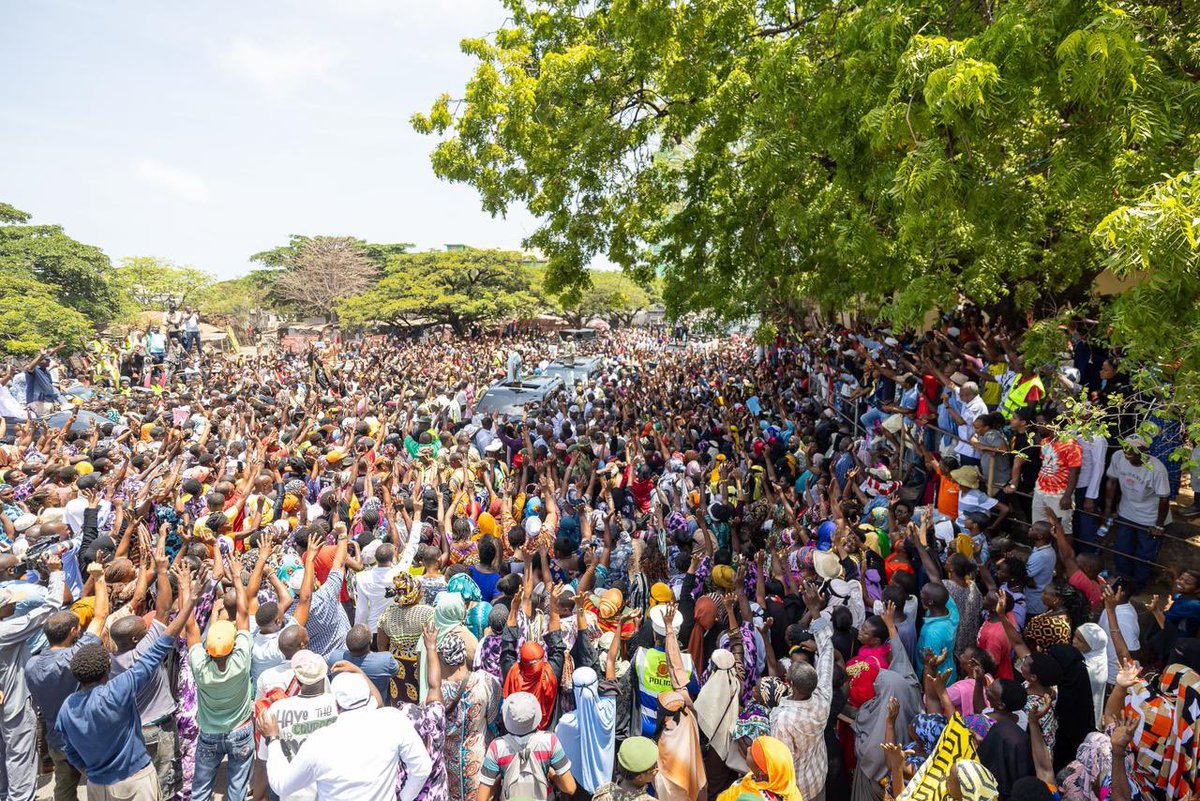 WilliamsRuto's tweet photo. We are transforming Kilifi County through programmes and policies that are changing the lives of the people.

In total, KSh21 billion has been invested in the construction of more than 8,000 affordable housing units, 12 modern markets, and hostels that will accommodate 4,300 college and university students in the county.

To strengthen the blue economy, we have provided young people with more than 100 boats and disbursed KSh983 million to 278 groups in Kilifi.

Addressed residents of Malindi town, Kilifi County, and pledged our continued commitment to running an inclusive government that leaves no one behind.