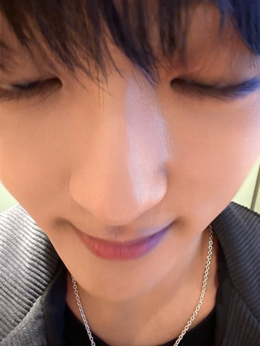 [#타쿠마]
오늘은 루네이트가 좋아하는 리더의 생일이네용 
형이 항상 웃고 좋은 사람들이 주변에 항상 있길 바라요 ㅎ
많이 사랑해요💜

#LUN8 #루네이트 #거북이_탄생날
#러베이트의_멋진리더_해피_진수_데이
#MelodyOf205_HappyJinsuDay