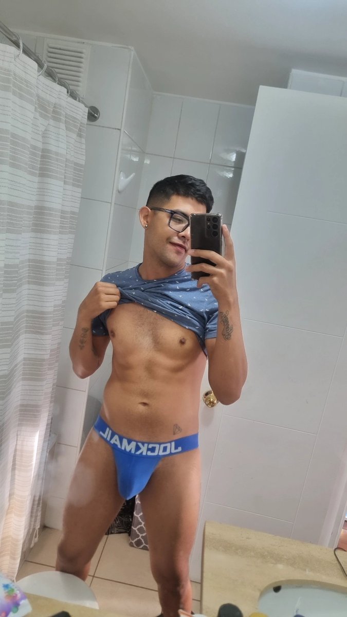 Steven_Asq's tweet photo. El azul es mi color 💙 https://t.co/vpD2NrNBdo