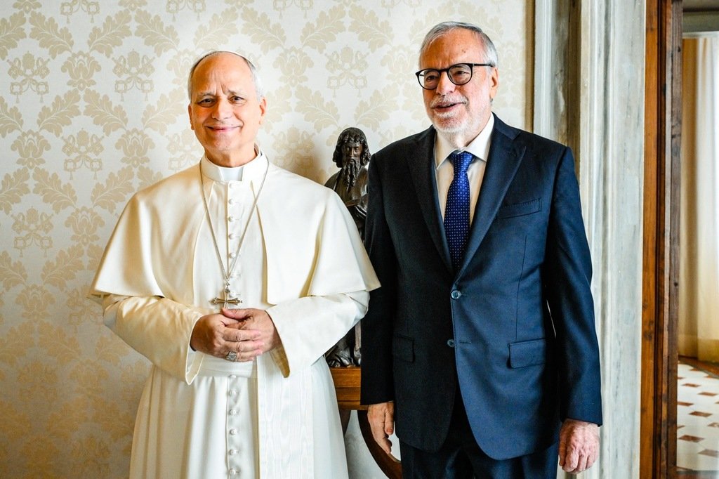 santegidionews's tweet photo. Andrea Riccardi in udienza da Papa Leone, alla vigilia del 58mo anniversario della Comunità di Sant'Egidio #6febbraio https://t.co/w4BFxsOQtO https://t.co/BIqZqpfJbs
