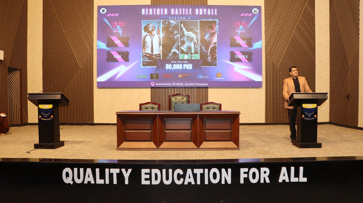 M5HOST_Official's tweet image. University of Wah gives a warm welcome to M5Host players and special guest @HafizAdeel294 from Lahore 🤩 Arrived for the Next Gen Gaming Tournament! 

 #M5Host #UniversityOfWah #GamingTournament #EsportsPakistan