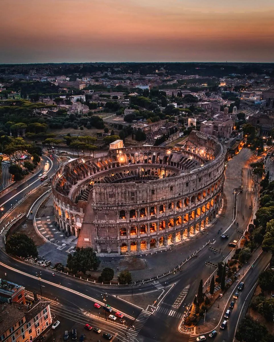 WildscapeWonder's tweet photo. Colosseum, Rome 🇮🇹 https://t.co/rzXYqKMtzR