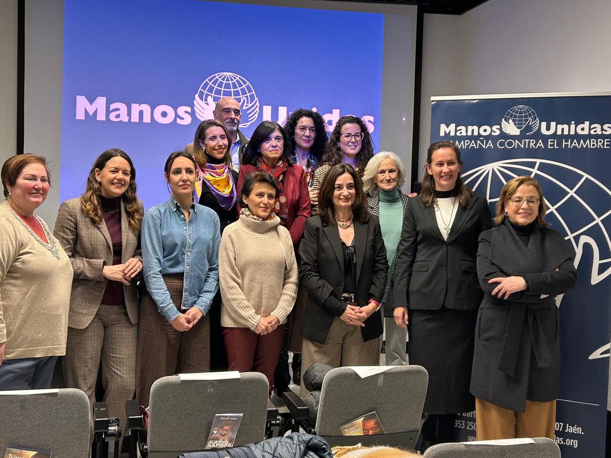 Declarar la guerra al hambre: ¡Un compromiso con la esperanza!
Hoy, miembros de nuestra delegación de Jaén han asistido a la presentación de la nueva campaña de Manos Unidas "Declarar la guerra al hambre".

#ManosUnidas #GuerraAlHambre #Solidaridad #Esperanza