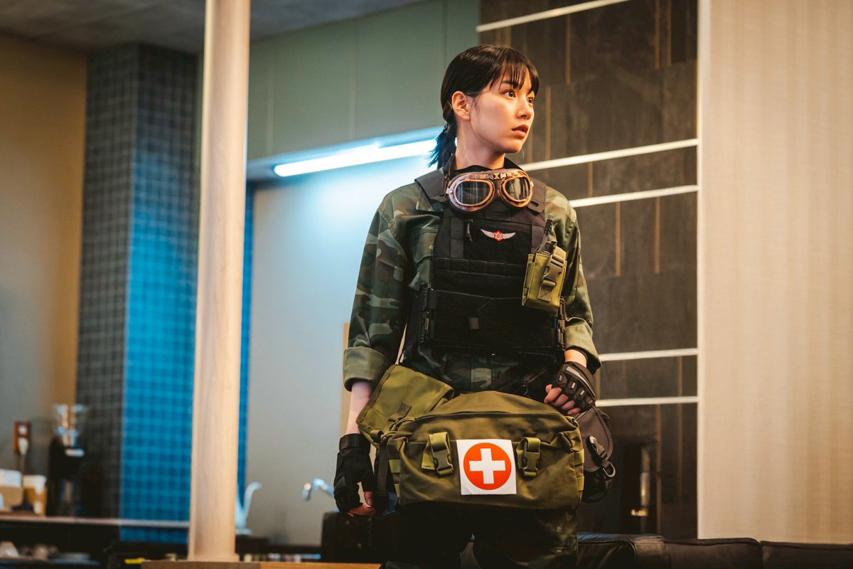 #こち予備 五話。
コスチューム、面白い衣装が多いなか、サエはミリタリーな感じになりました。
TVerでの配信も始まってるので、みてねー  のん