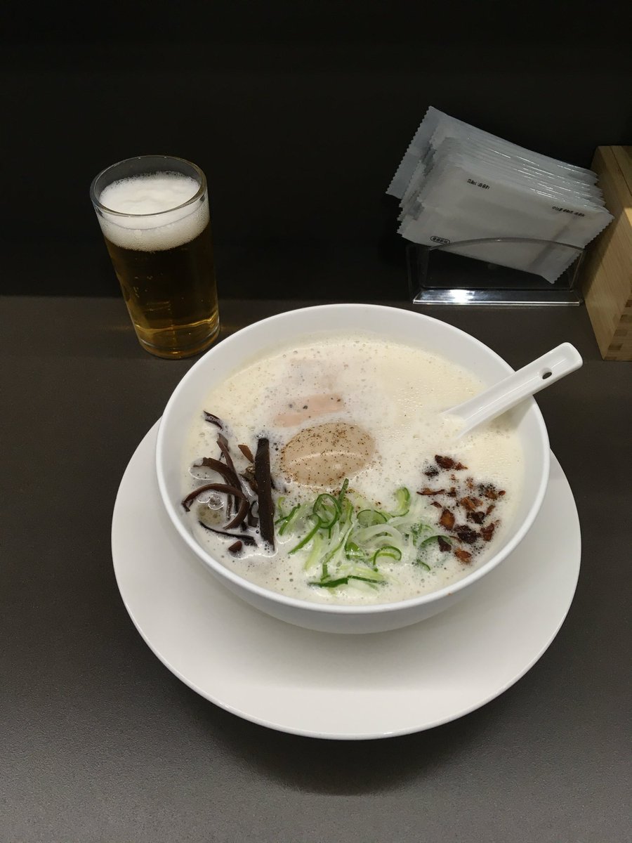 남들 일하는 시간에 … 라멘에 맥주 🍺
해방감 죽인다 ㅋ.ㅋ