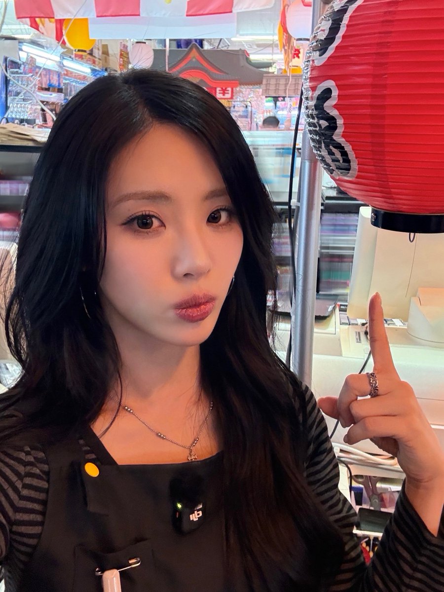 fromisTomorrow's tweet image. 우리 지원이가 일은 좀 못할순 있어도 재미 하나만큼은 보장합니다! (박스만 하다고 안해준다면 일도 잘할수도...?)