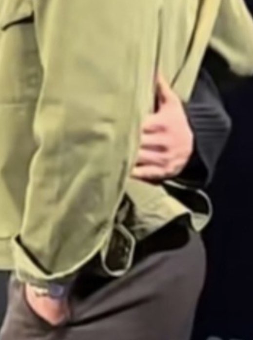 vampire croissant tweet media