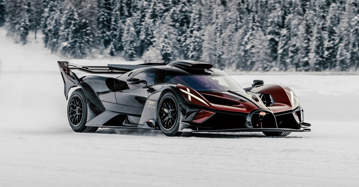 Bugatti's tweet photo. Precision, carried from the circuit to the ice.

BUGATTI BOLIDE in St Moritz.

#BUGATTI #THEICE #BOLIDE
– 
WLTP: https://t.co/mCEE0gi604 https://t.co/8dsY4tXXrl