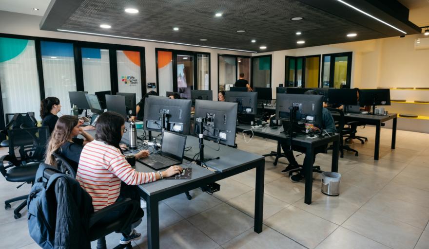 Una empresa mendocina marca un hito regional al certificarse con Microsoft en Inteligencia Artificial acortar.link/SjaxKb