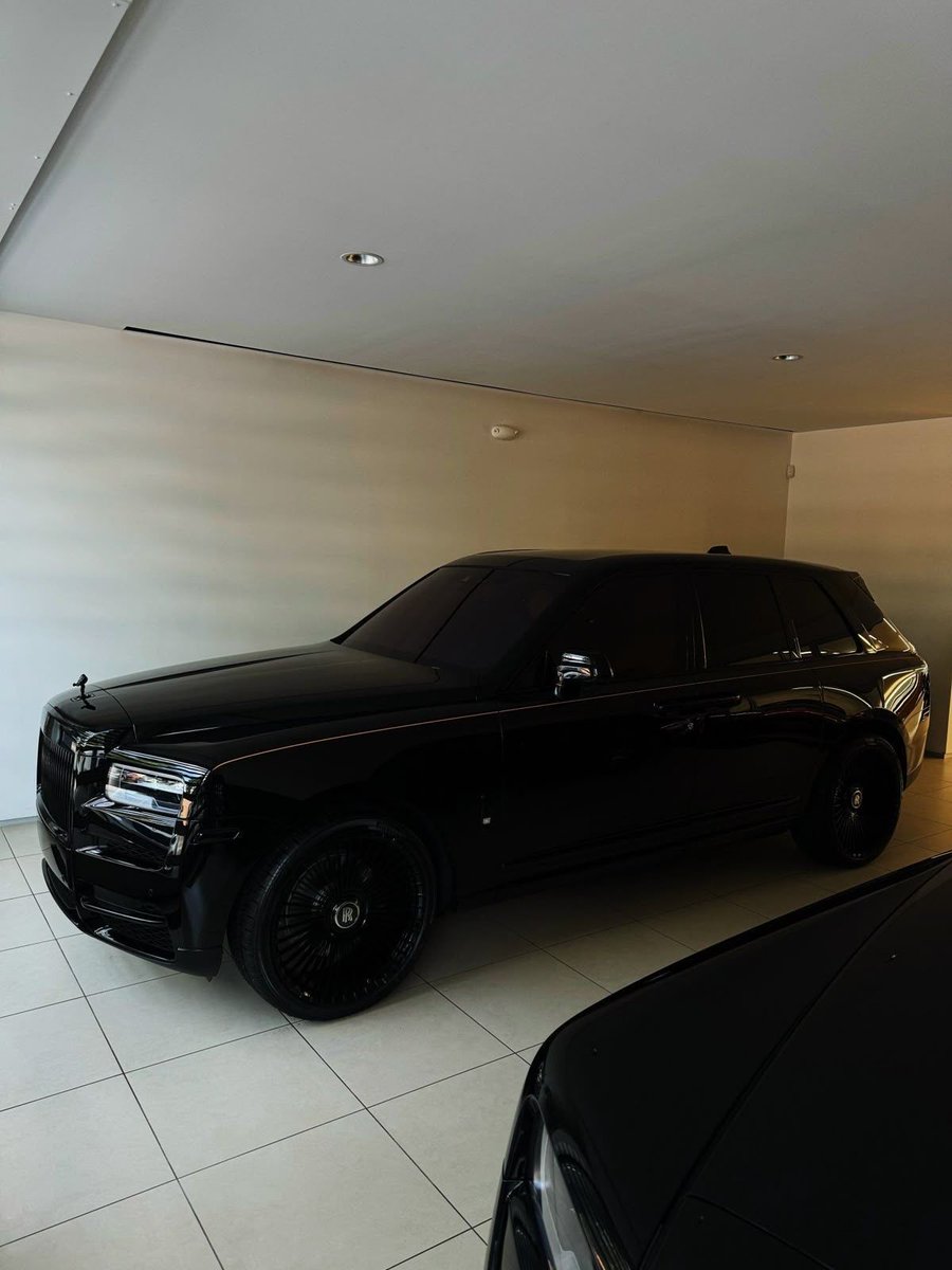 Auto_Porn's tweet image. Blacked Out.