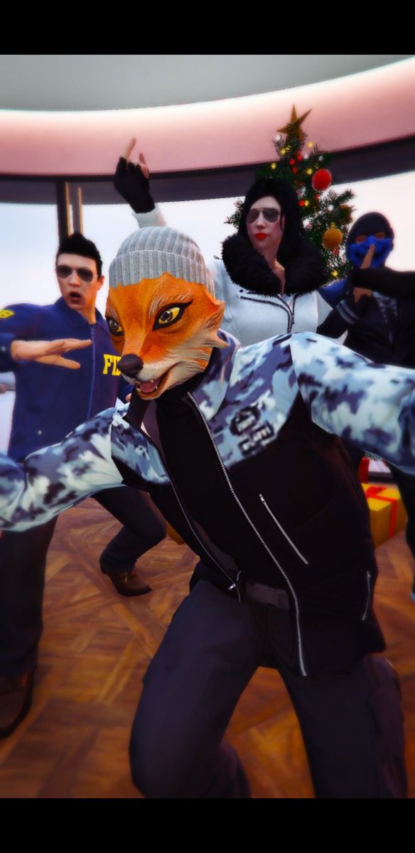 I don't remember if I posted it for Christmas, but me and the bois celebrated Christmas on GTA5