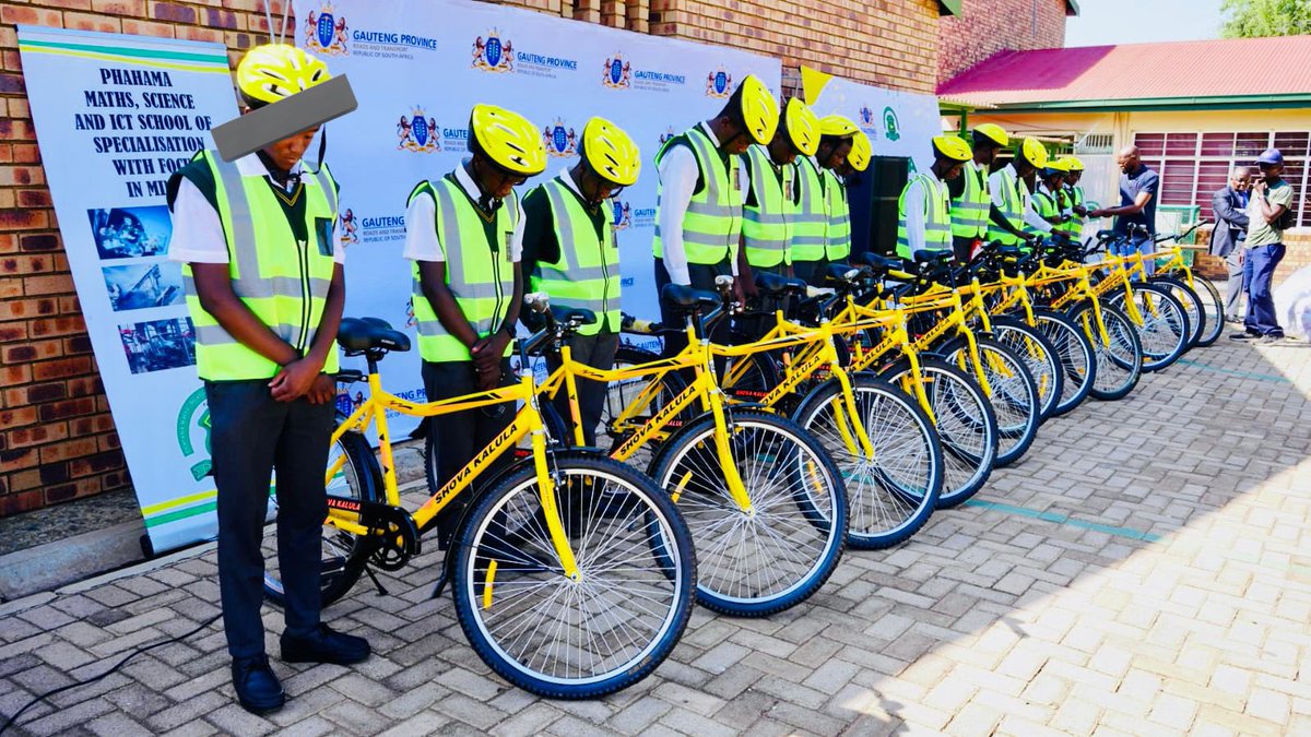 GPDRT_'s tweet photo. #GPBackToSchool | MEC Kedibone Diale-Tlabela led a high-visibility Back-to-School Scholar Transport Safety Campaign at Phahama Secondary School, Mohlakeng (Randfontein).

The programme included tree planting, road safety awareness, and the donation of bicycles through the Shova Kalula programme to support safe and dignified learner mobility. 

Engagements were also held with school leadership on future projects, including opportunities for learners interested in engineering careers.

Children’s lives are not negotiable. E thoma ka wena!

#GrowingGautengTogether #GautengGoesBackToSchool oSchool