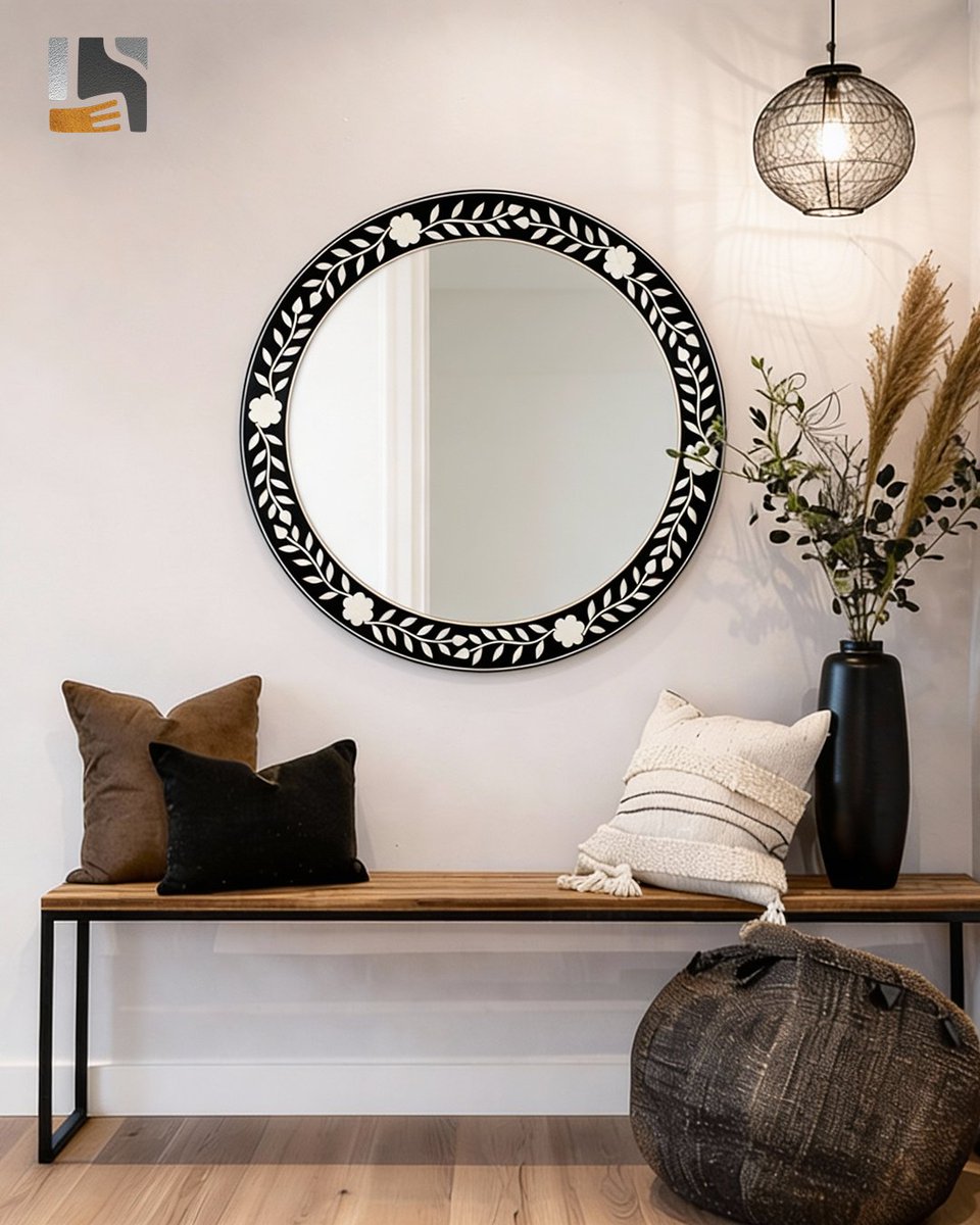 HandicraftsHom's tweet photo. 2025 Loved | Chaucer Queen Mirror 
 Where traditional elegance meets handcrafted bone inlay artistry in bold black and white.

A timeless statement piece for your home.
 Shop now: https://t.co/zteJweX3Aw 
.
#handicraftshome #chaucerqueenmirror #artisanhomedecor https://t.co/n3gWe52Zaw