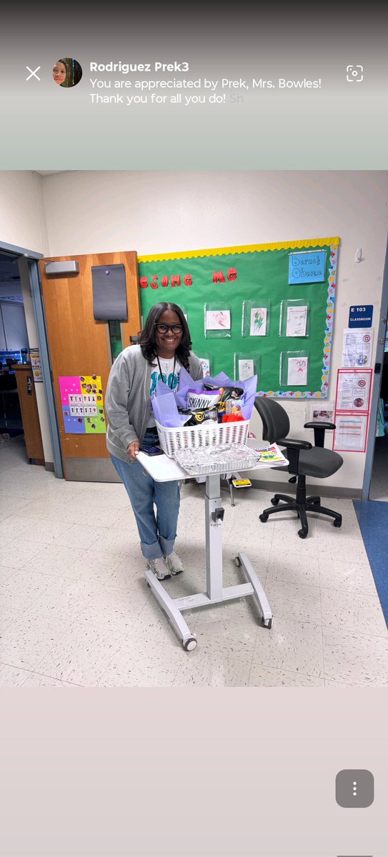 cochran_school's tweet photo. Colts are loving on our Counselor all week long. Thanks Ma. Bowles for you do!
#CochranColts #CounselorAppreciationWeek https://t.co/Qg90RyTQWS