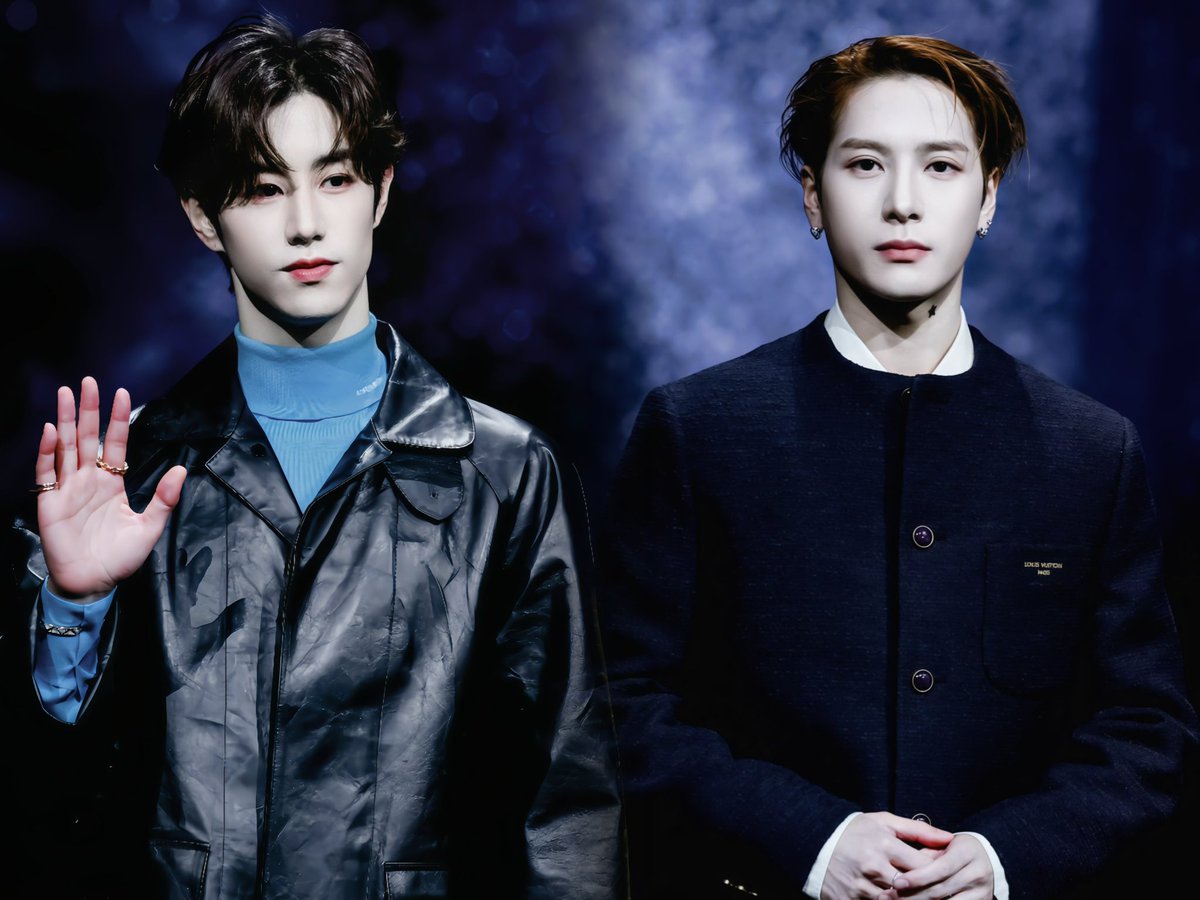 To_onz's tweet photo. พี่แจ็คพี่จ๋าคุมไว้หมดแล้ว 
ใครดื้อไปหวีดพระเอกซีรีย์ 
😅💚🥰
#Jacksonwang #Marktuan
#ChenZheyuan #Zhangilinghe
#JacksonWangxWeibonight https://t.co/gAw5coB39N