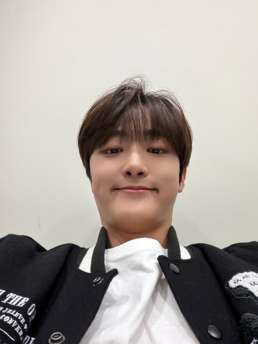 [#유우마]
축하축하 형을 항상 챙겨줘서 고마워
언젠가 형답게 해줄게 maybe🐢🫶🌝

#루네이트 #LUN8
#러베이트의_멋진리더_해피_진수_데이
#MelodyOf205_HappyJinsuDay