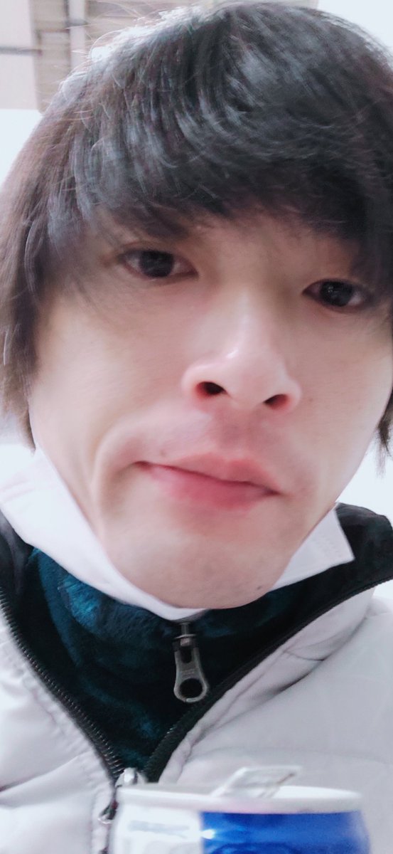 家でちょっと歌っていたらびっくりするくらい酸欠になった。舌先がピリピリするレベルで。
いやなんでやと思ったが換気したら治った。換気大事。換気らぶ。