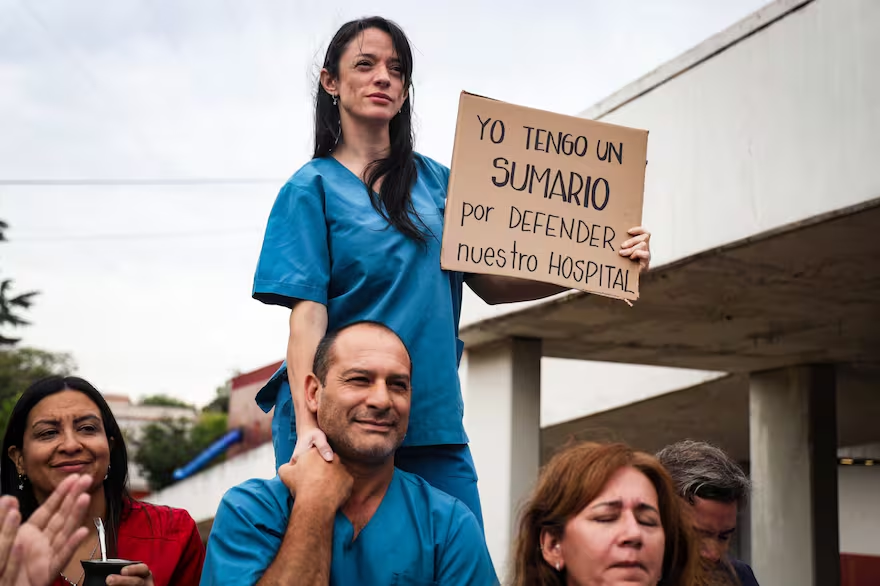 SITRAMColon's tweet photo. 📢 COMUNICADO DEL SI.TRA.M. — REPUDIO A LOS DESPIDOS DE DIRIGENTES SINDICALES DEL HOSPITAL GARRAHAN
#Garrahan
#HospitalGarrahan
#NoALosDespidos
#RepudioSindical
#LibertadSindical
#DerechosLaborales
#TutelaSindical
#BastaDePersecución
#DefendamosElTrabajo
#UnidadDeLosTrabajadores https://t.co/mkYbhcQIoD