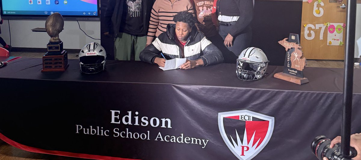 Christian bentley tweet media