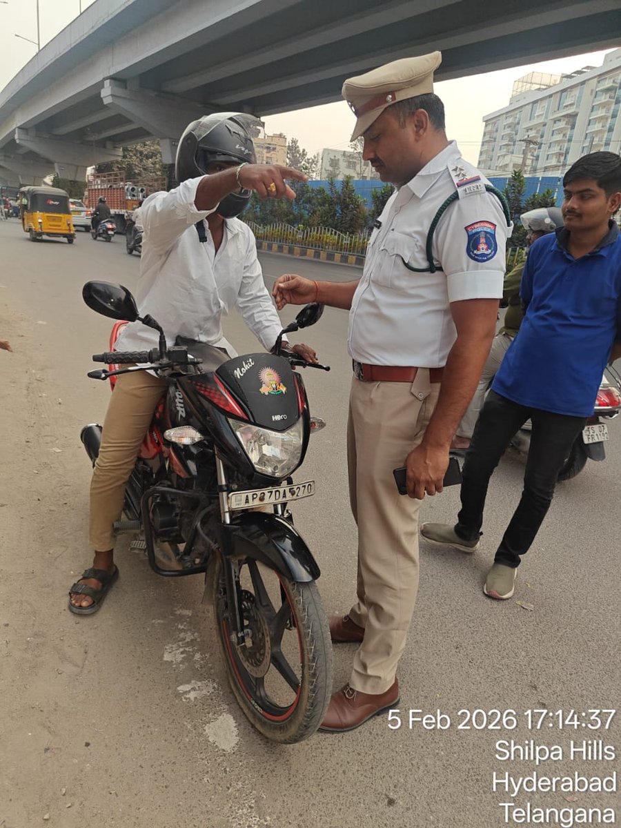 GACHIBOWLI TRAFFIC POLICE tweet media
