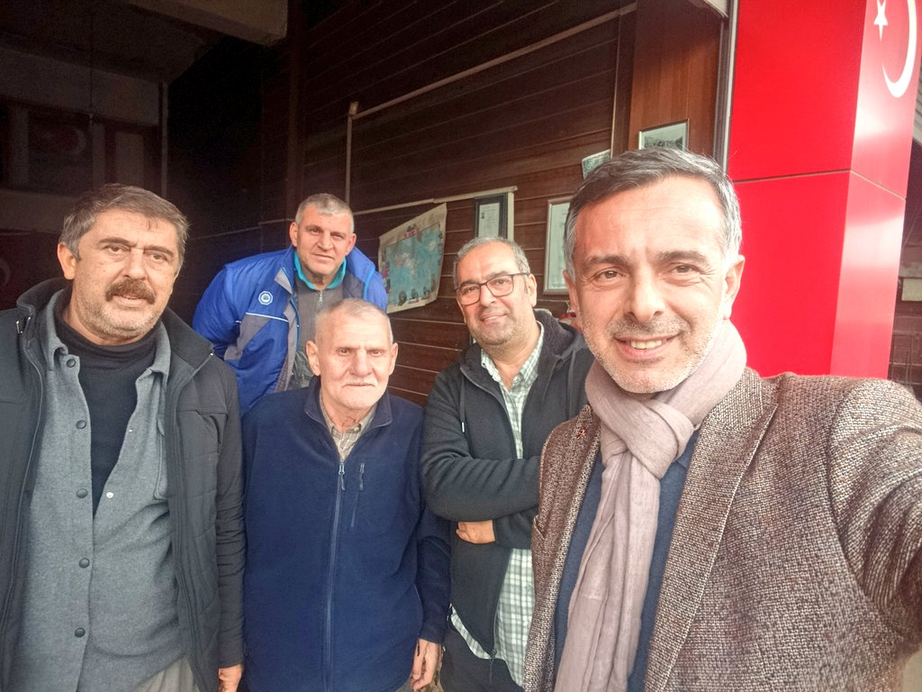 omerbkts's tweet photo. Kıymetli Abim Süleyman Sırrı Kamacı ve dostlar ile günün anısına 💫 https://t.co/0CPjqPzcml