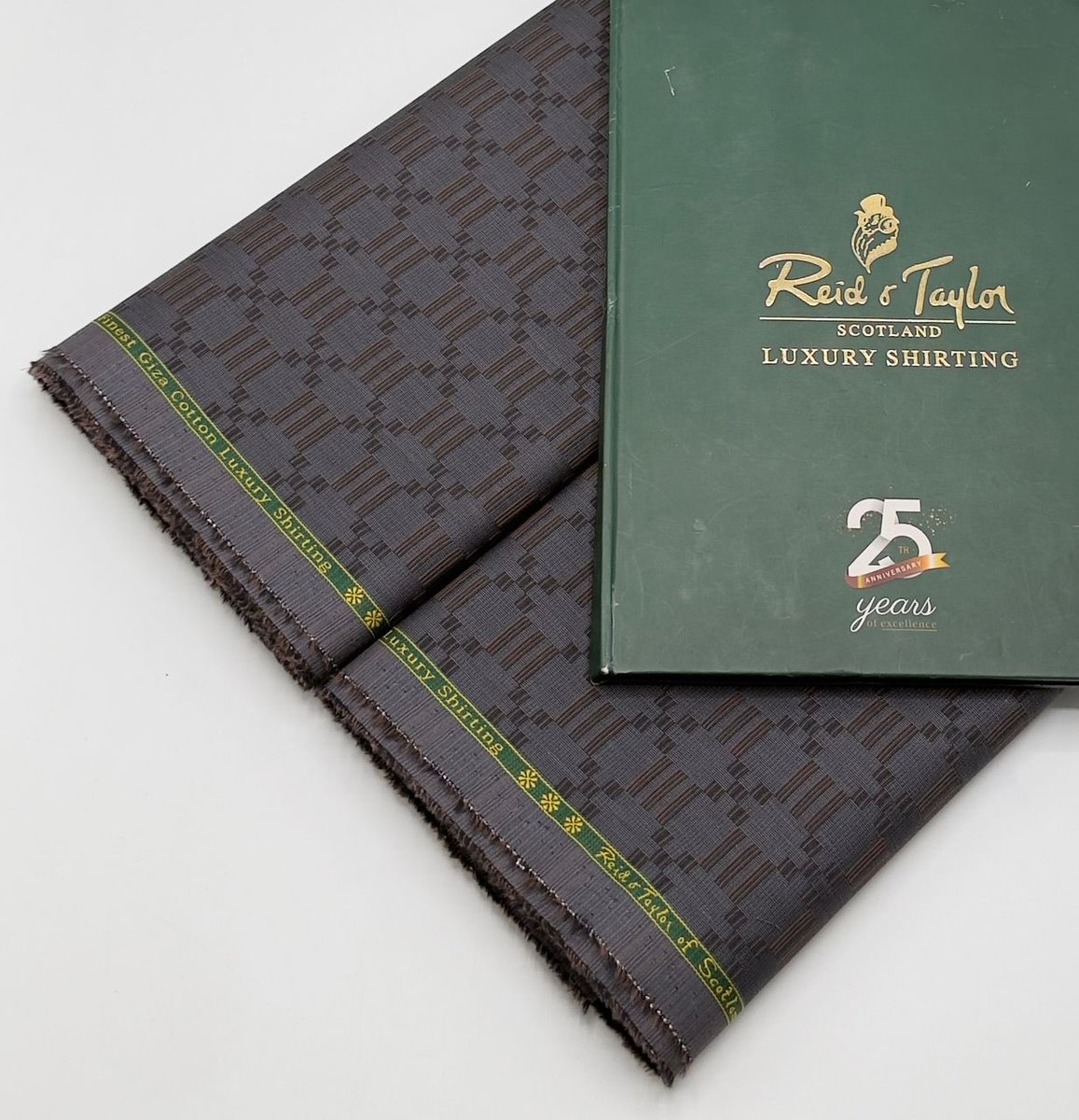 bb_ahmaad's tweet image. *REID &amp;amp; TAYLOR* - *SCOTLAND* 🏴󠁧󠁢󠁳󠁣󠁴󠁿 
*N25,000 PER YARD*..08036448812