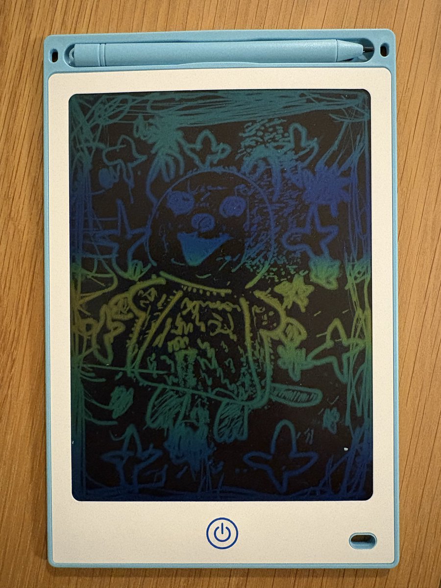 komoringostar's tweet photo. こどもの絵ってさ、なんか良いよね https://t.co/VCpoXwBfYX